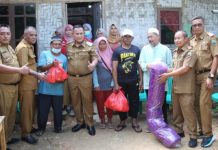 Nanang Ermanto Bedah Lima Rumah Tidak Layak Huni Warga Desa Way Galih Tanjung Bintang