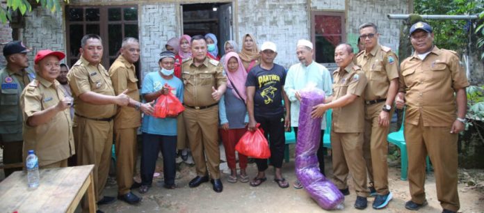 12 Bedah-Rumah-Way-Galih-864x380