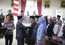 Sekda Thamrin Hadiri Rapat Paripurna Peresmian Pengangkatan PAW Anggota DPRD Lampung Selatan