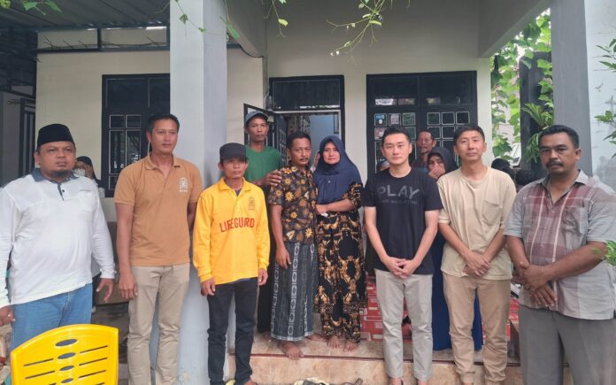 2 8f495f10-d3b8-4ad1-9385-1402b8676d72