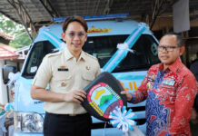 Optimalisasi Pendapatan Daerah, Pemkab Lamsel Hibahkan Mobil Samsat Keliling ke Pemprov Lampung