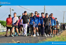 Bupati Lampung Selatan, Radityo Egi Pratama Ajak Warga Lari Bareng di Krakatau Beach Run 2025