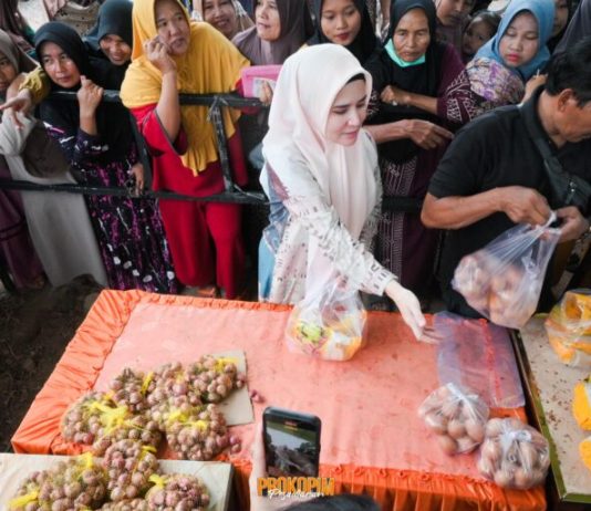 Bupati Hj. Nanda Indira Hadiri Silaturahmi Ramadhan 2026 M di Masjid Nurul Falah